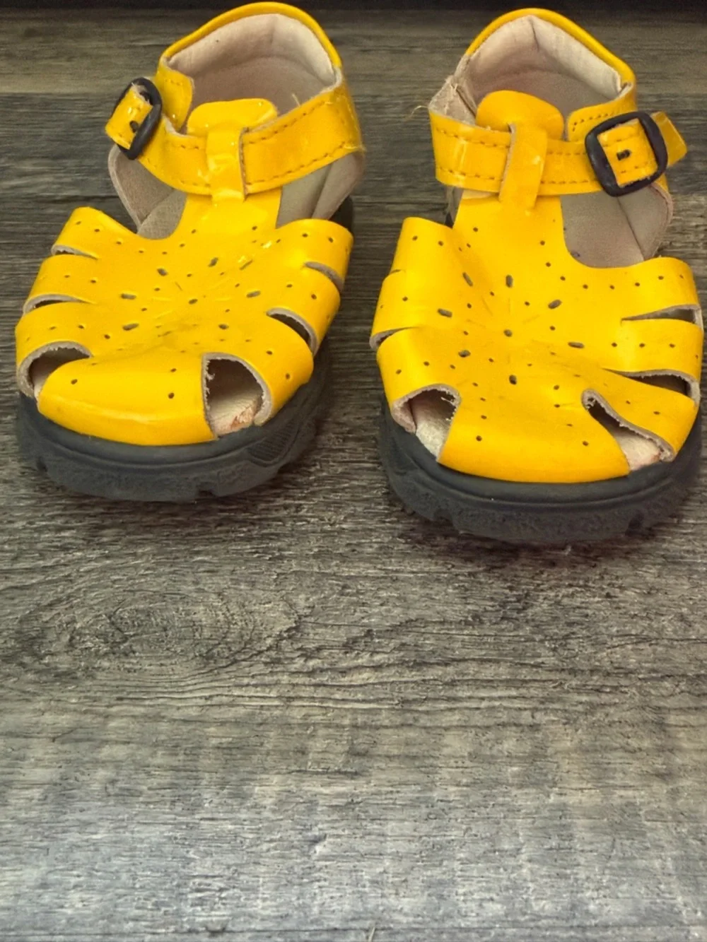 Elefanten Toddler Sandals Yellow Leather Buckle Strap EU 25 US 8 Ergonomic Shoes